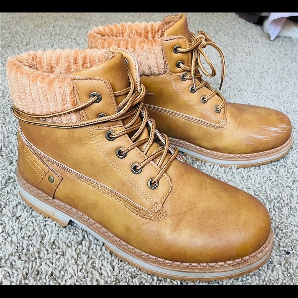 Dirty Laundry Lace Up Boots - 10 - Chestnut